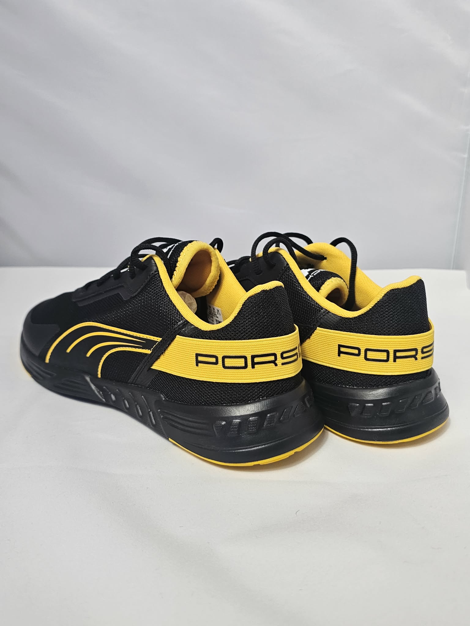 Puma Porsche Turbo Rozmiar 42,5 – Styl i Komfort Motorsport AquaMagic Outlet