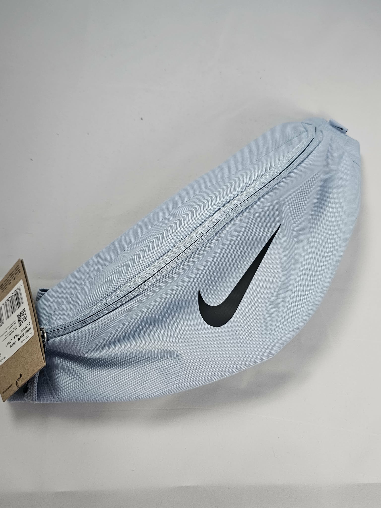 Saszetka Nerka Nike Heritage 3L – Komfort i Styl AquaMagic Outlet