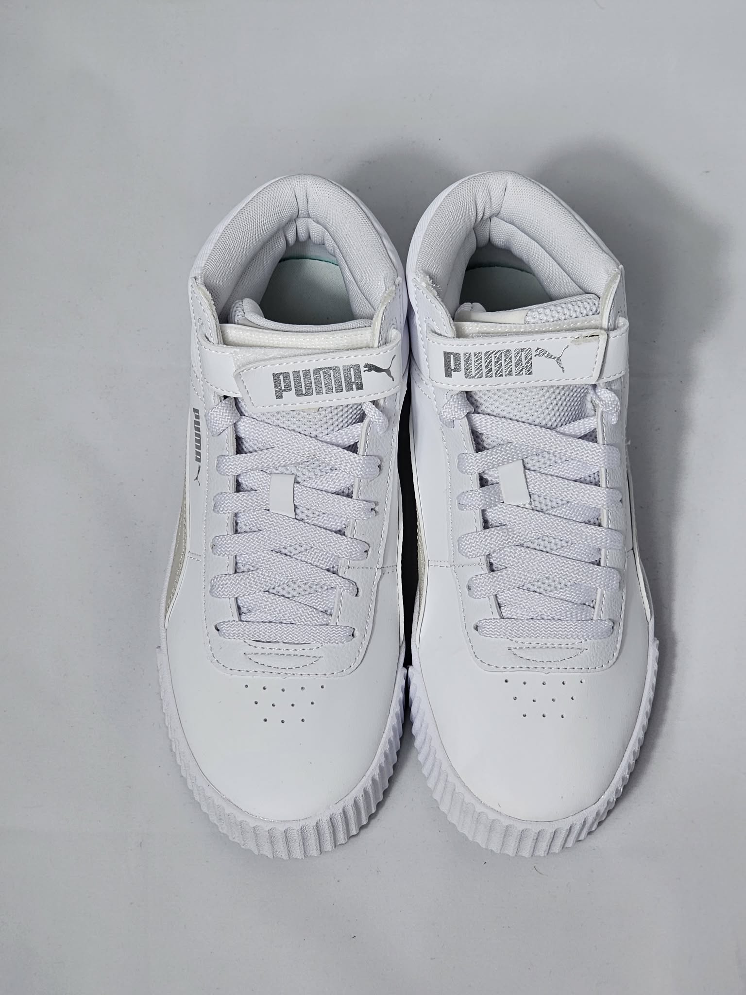 Puma Carina Street Mid – Białe Sneakersy za Kostkę w Stylu Streetwear Rozmiar 38 AquaMagic Outlet