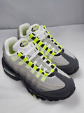 Nike Air Max 95 Neon – Kultowe Sneakersy | Rozmiar 39 AquaMagic Outlet