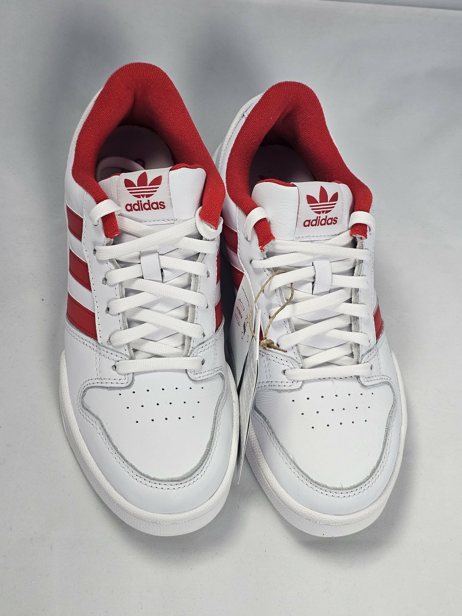 Adidas Team Court 2 STR Biało-Czerwone | Rozmiar 40 AquaMagic Outlet