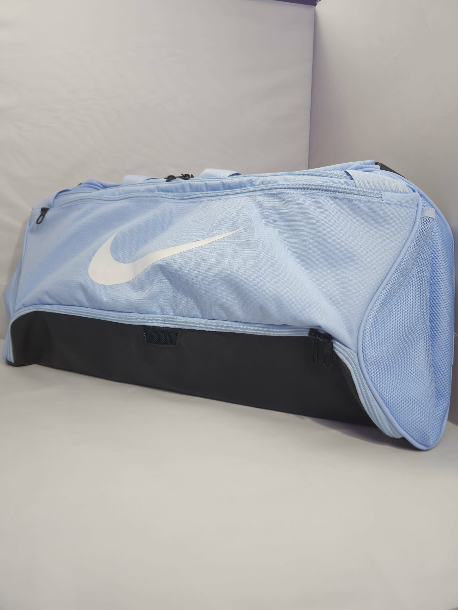 Błękitna torba sportowa Nike | Pojemna i wytrzymała AquaMagic Outlet