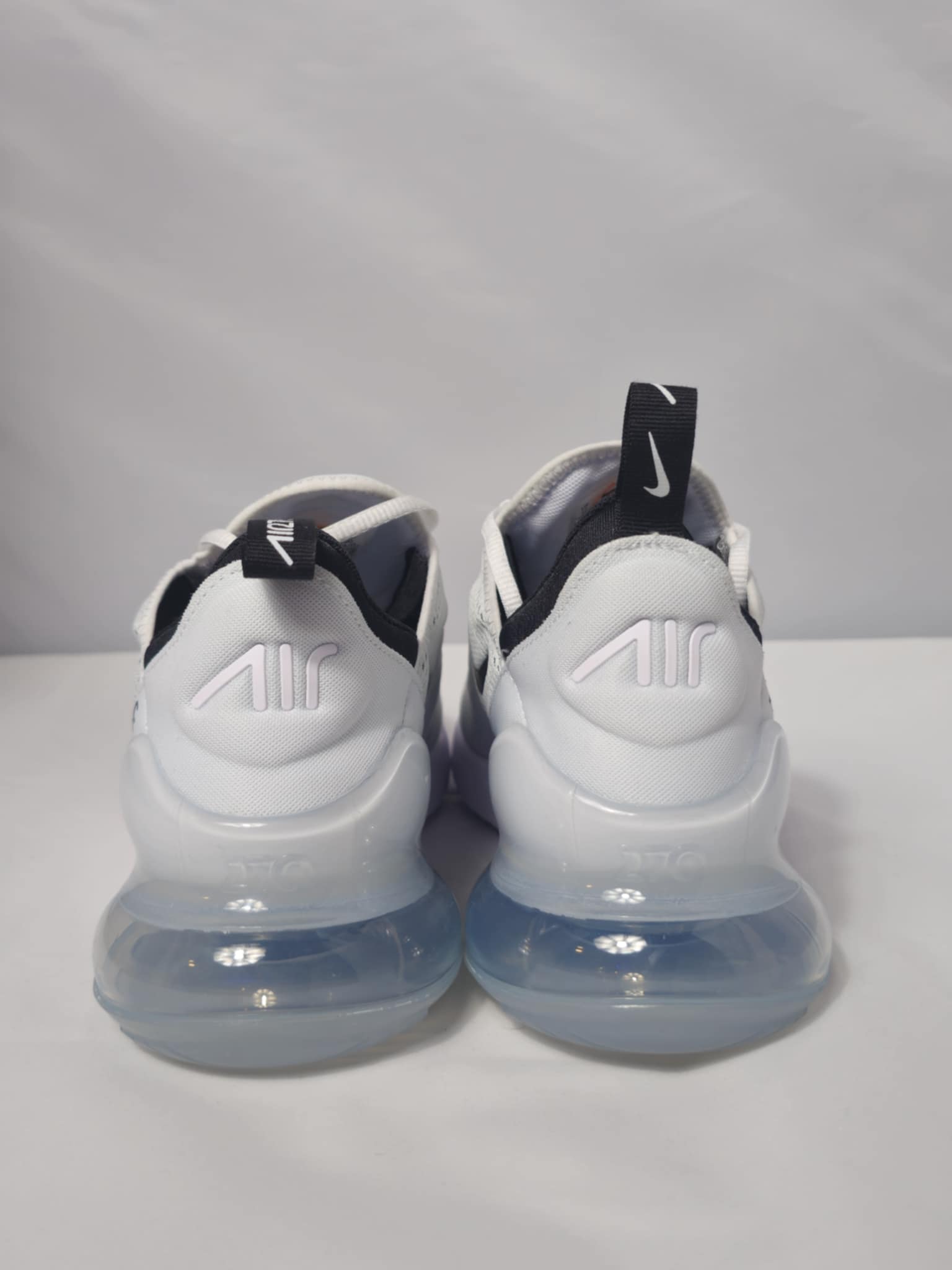 Nike Air Max 270 Białe Rozmiar 44.5 – Ikona Komfortu AquaMagic Outlet