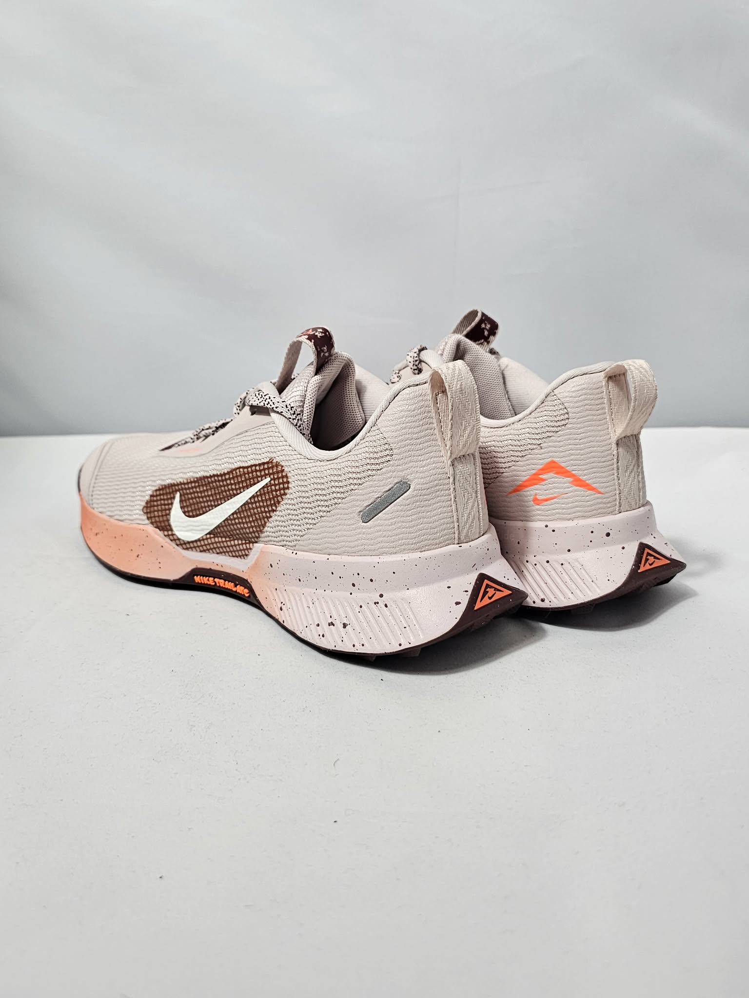 Nike Juniper Trail 3 Damskie Beżowo-Pomarańczowe | Rozmiar 39 AquaMagic Outlet