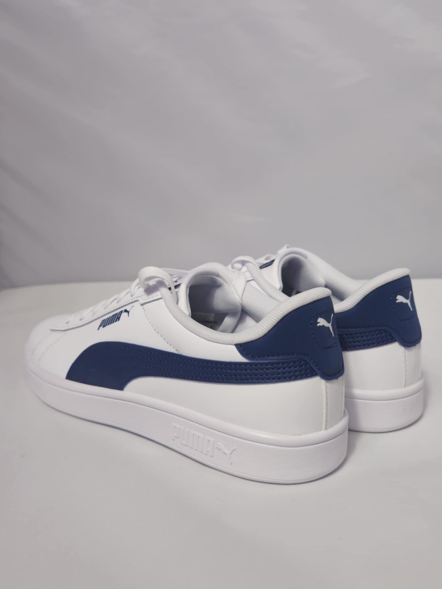 Buty Puma Rozmiar 42 – Białe Klasyczne Sneakersy Męskie AquaMagic Outlet