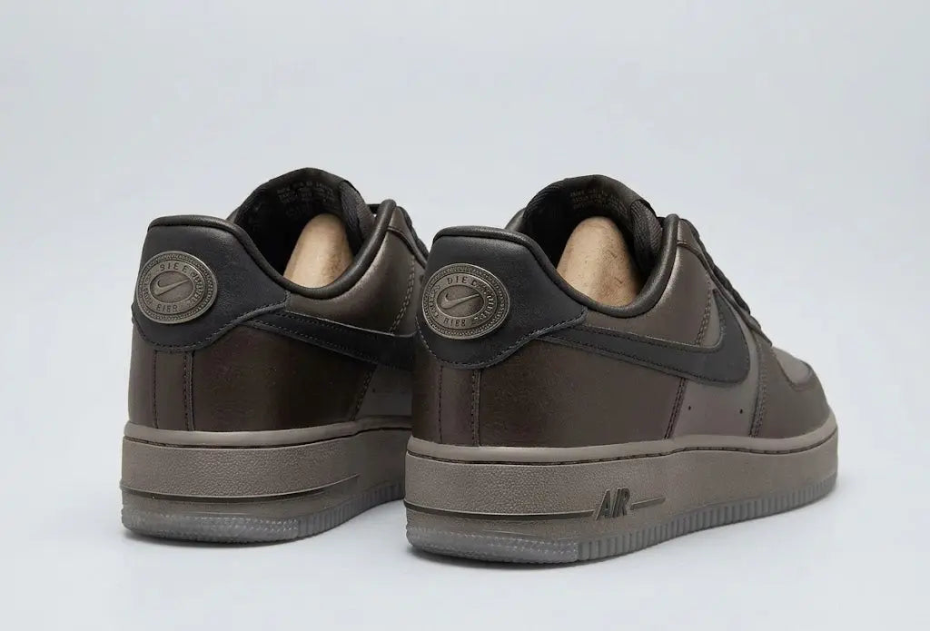 Nike Air Force 1 Low '07 LV8 Rozmiar 38.5 – Metaliczny Brąz Aquamagic outlet