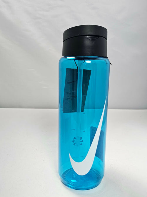 Bidon Nike Recharge Straw 700ml – Szczelna Butelka ze Słomką AquaMagic Outlet