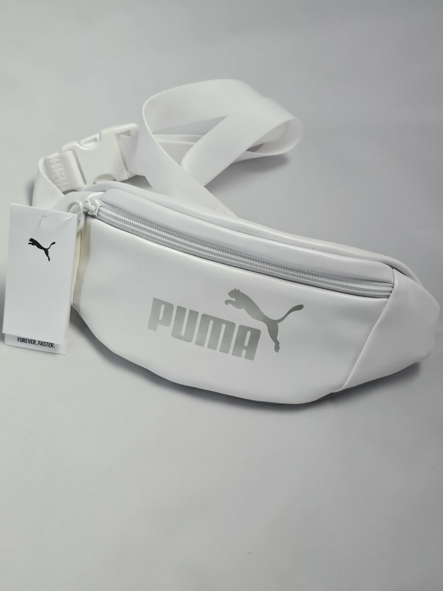Biała Nerka Puma Saszetka Biodrowa | Srebrne Logo | Stylowa AquaMagic Outlet