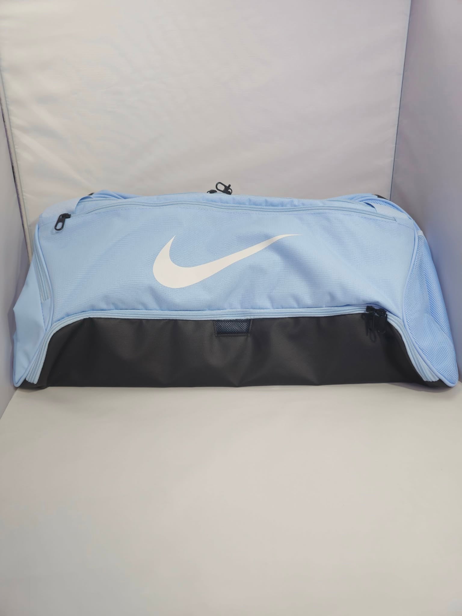 Błękitna torba sportowa Nike | Pojemna i wytrzymała AquaMagic Outlet
