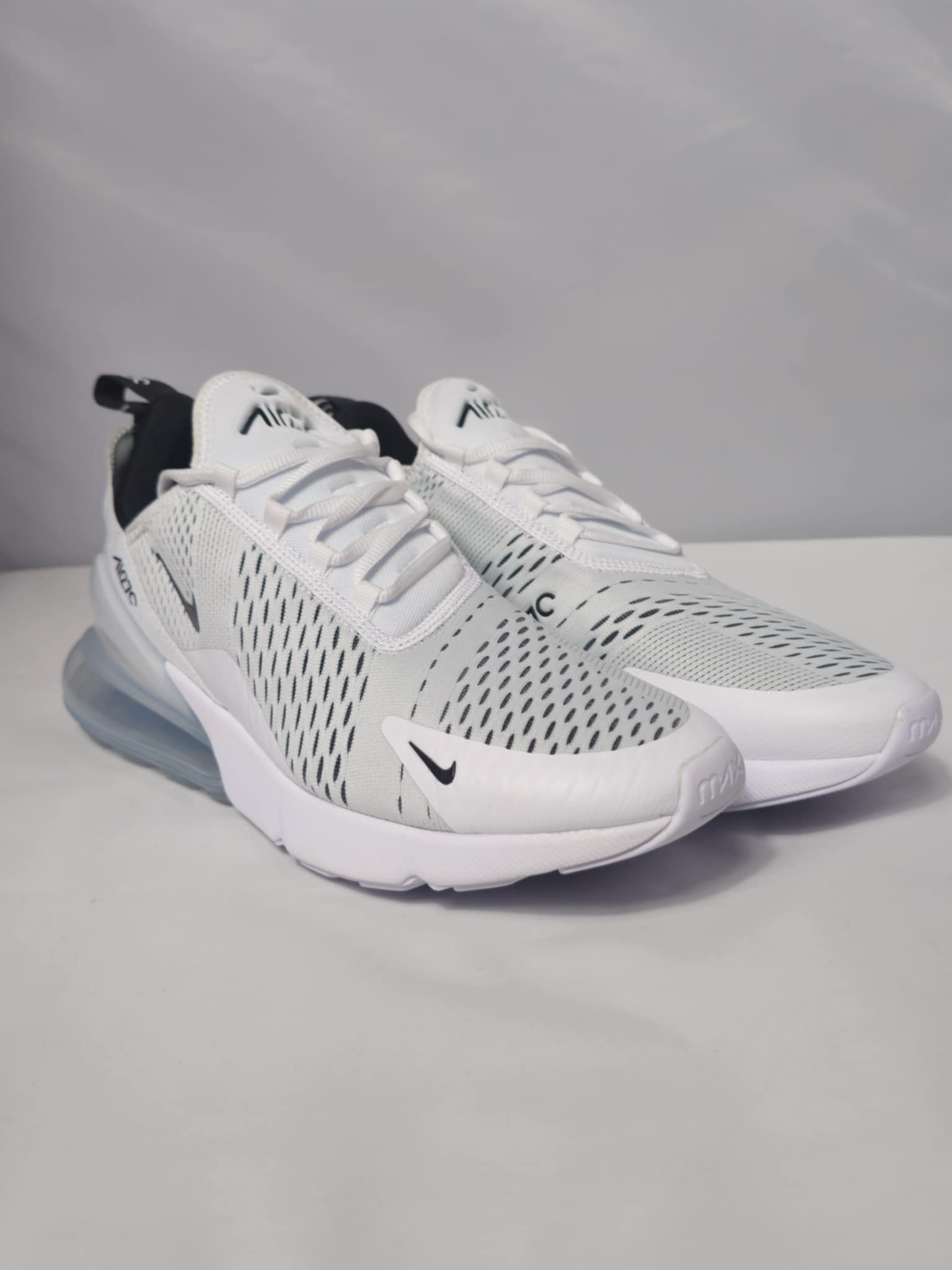 Nike Air Max 270 Białe Rozmiar 44.5 – Ikona Komfortu AquaMagic Outlet